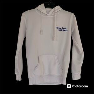 White sweater size small
